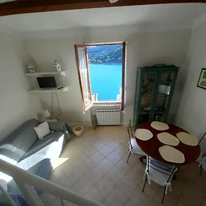 vittoria-19.hotelitalianriviera.com/